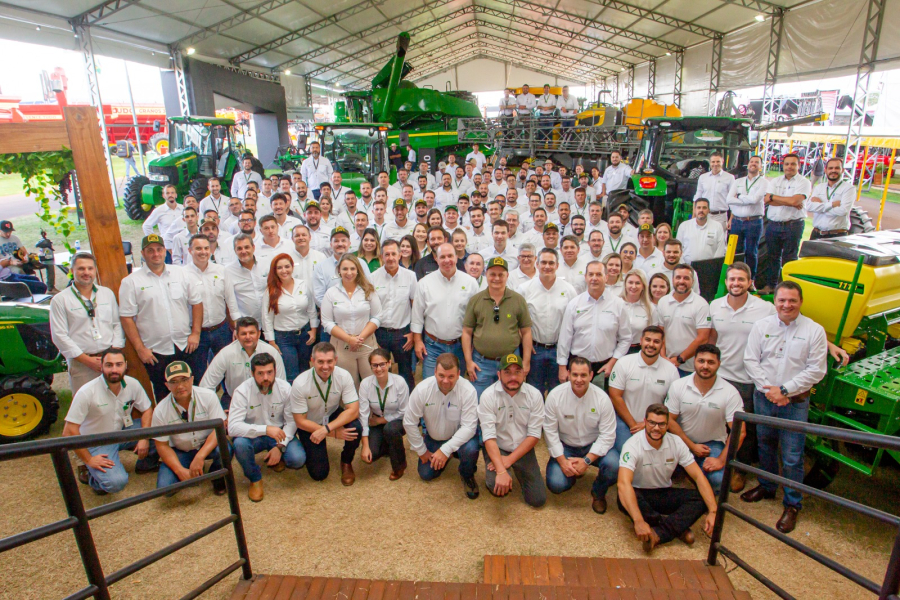 John Deere oferece o que há de mais tecnológico em equipamentos