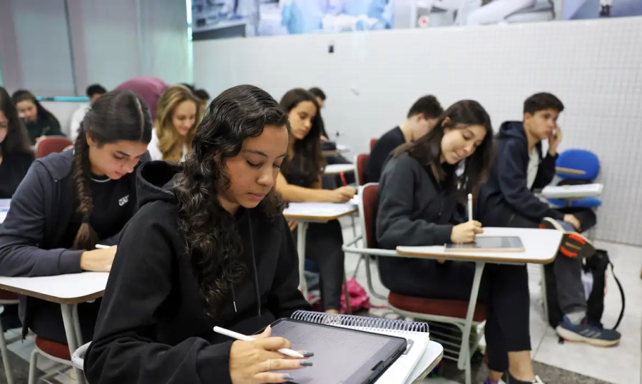 Enem: prazo de isenção da taxa de inscrição termina hoje (25)